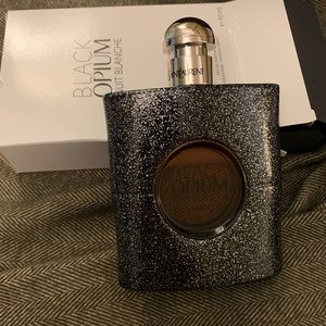 Yves Saint Laurent Black Opium full size tester (90ml)